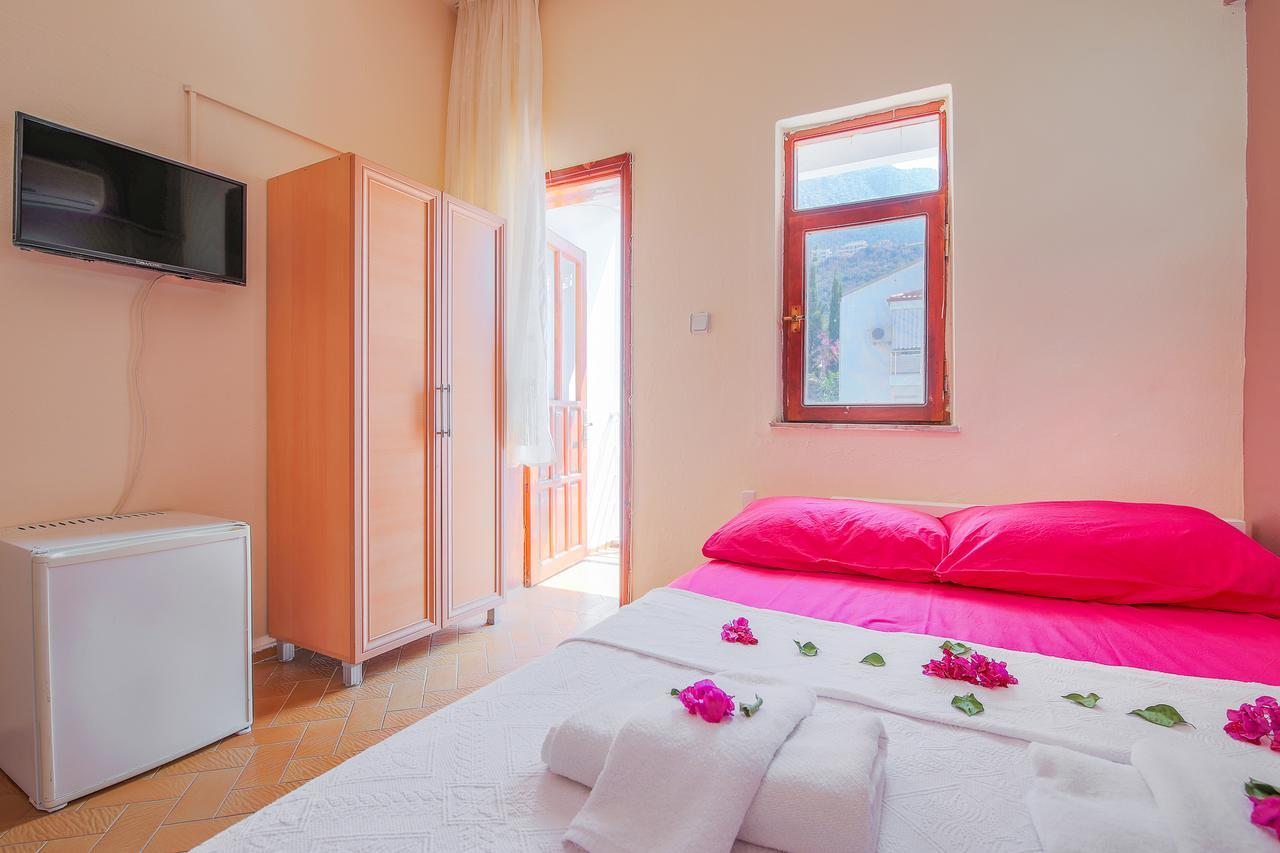 Saray Pansiyon Kaş Exterior foto